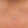 Łańcuszek z zawieszką "Krzyż z diamentami"