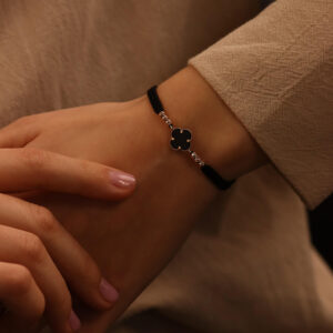 Niidist käevõru, suur 11mm ristik randmel