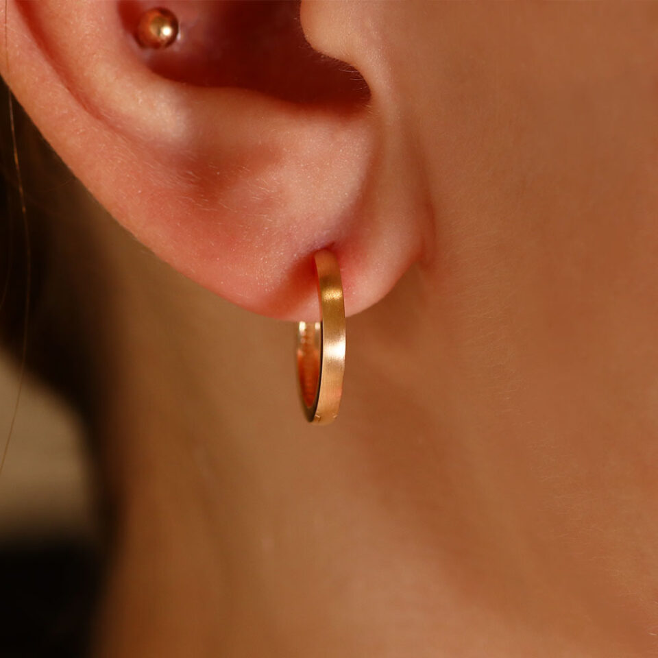 Złote kolczyki "Rinkės"