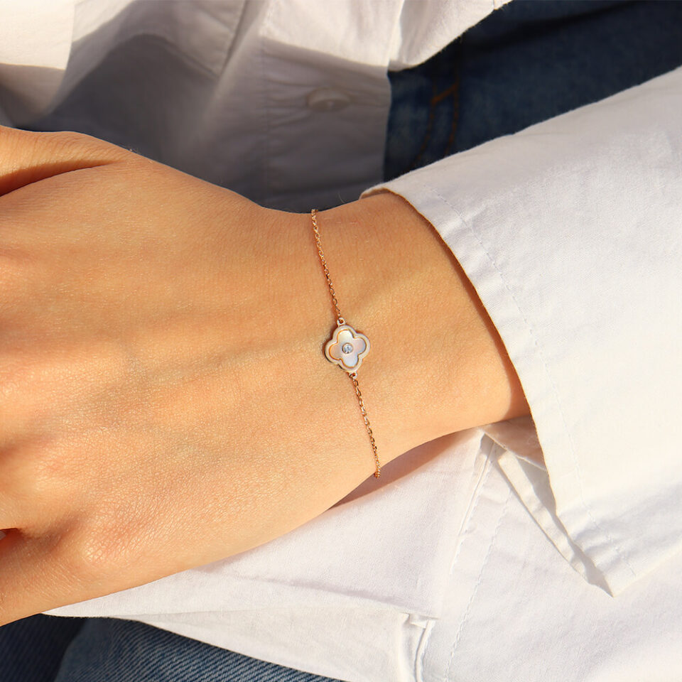 Золотой браслет "Клевер с цирконом"