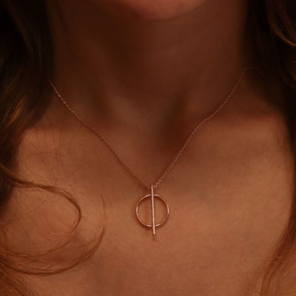 Złoty łańcuszek z zawieszką "Split ring"