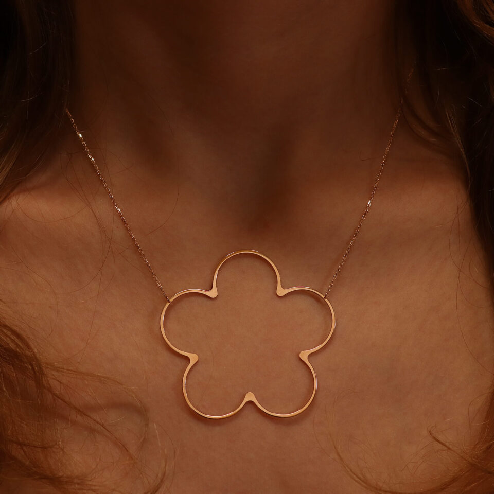 Złoty łańcuszek z zawieszką "Duży kwiat"