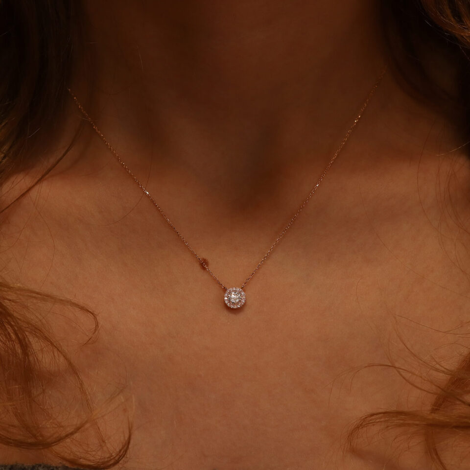 Kullakett ripatsiga "Silmahalo"