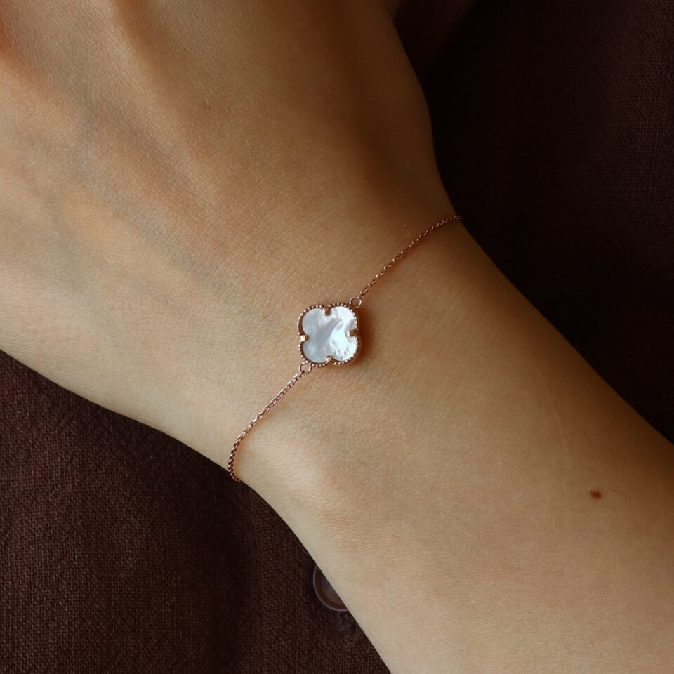 Goldarmband mit Kleeblatt (Perlmutt)