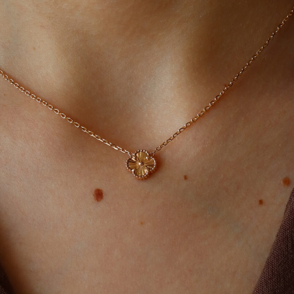 Goldkette mit Kleeblatt-Anhänger (graviert)